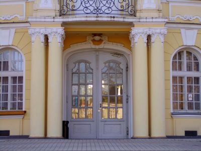 Kamenne lazne Teplice vchod.jpg