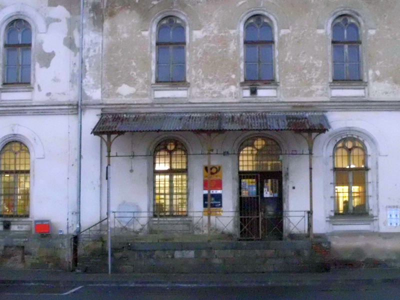 Posta Nadrazni namesti Teplice.jpg