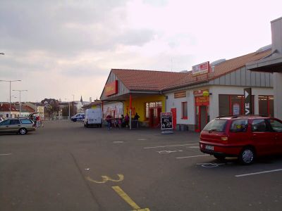 Penny Teplice Masarykova zleva.jpg